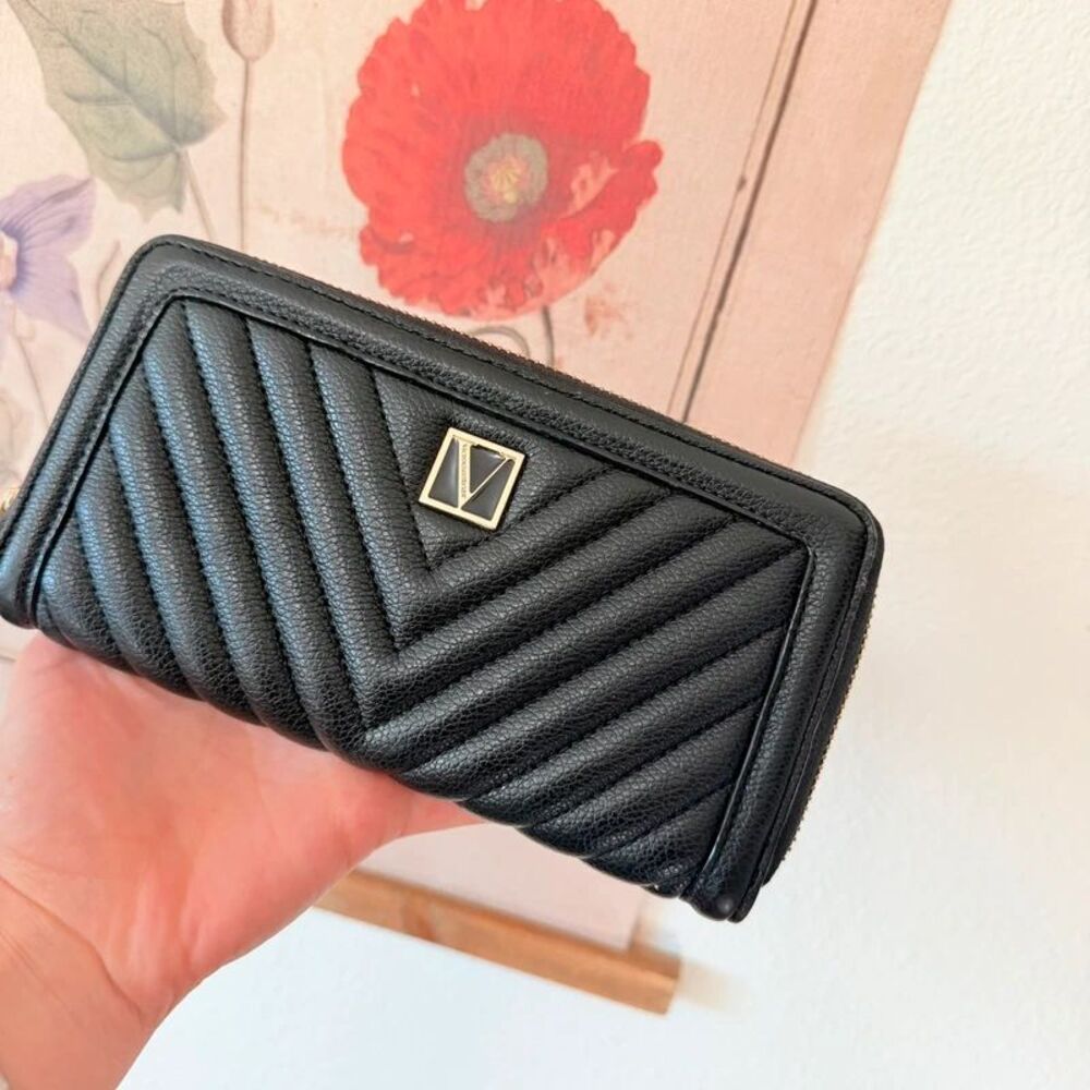 Victoria’s Secret Black Quilted Zip Around Continental Wallet Gold Hardware